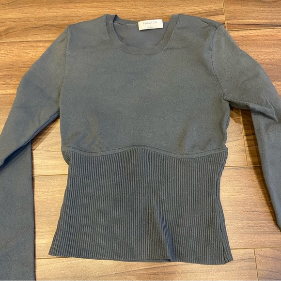 Aritzia Babaton Sculpt Knit Top - S - Picture 5 of 5